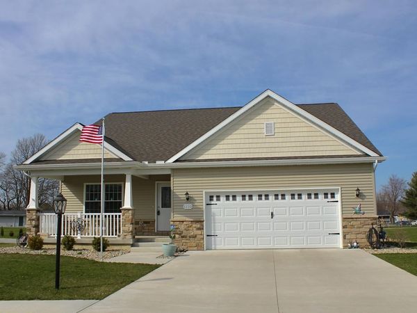 1110 Chestnut Circle, Plymouth, IN 46563