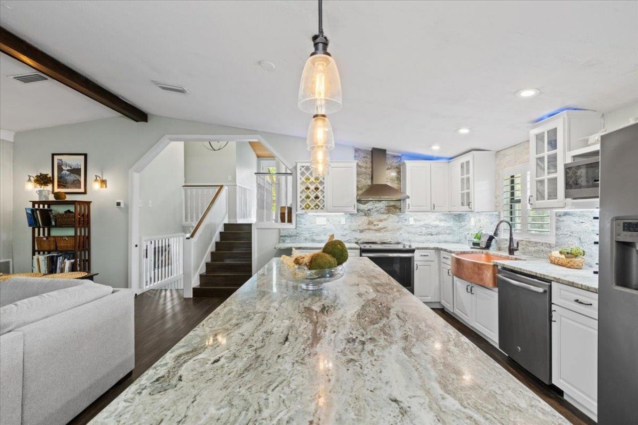 1506 NE Cedar Street , Steinhatchee, FL 32359 Photo