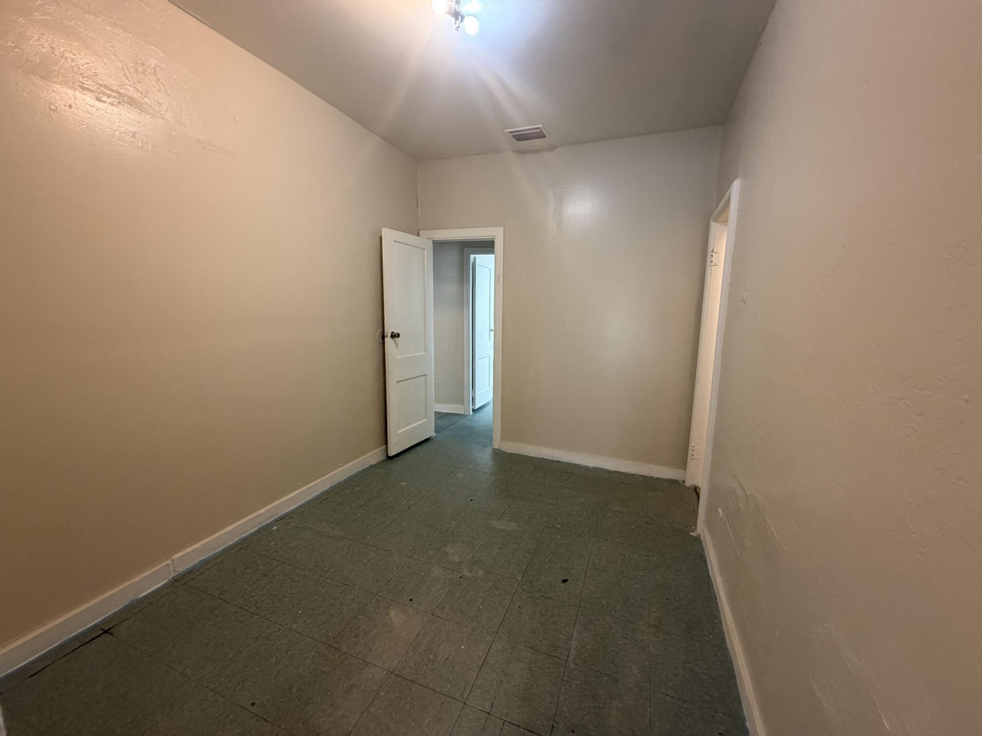 504 El Prado, West Palm Beach, FL 33405 Photo