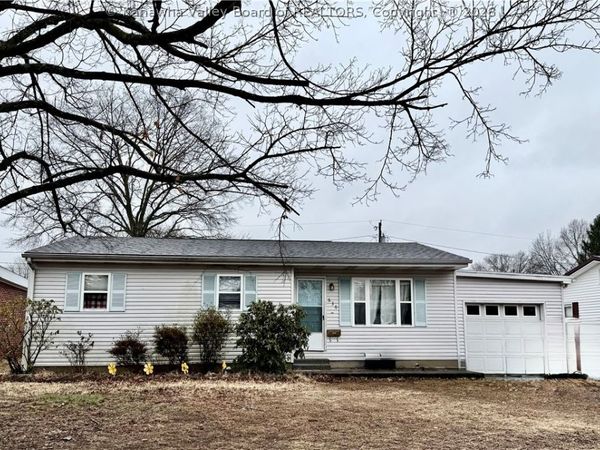 636 Douglas Avenue, Ravenswood, WV 26164