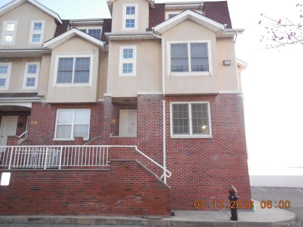 1 Patricia Lane , Unit 401, Bronx, NY 10465