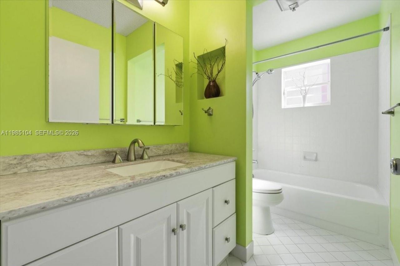 354 Bermuda Springs Dr , Weston, FL 33326 Photo