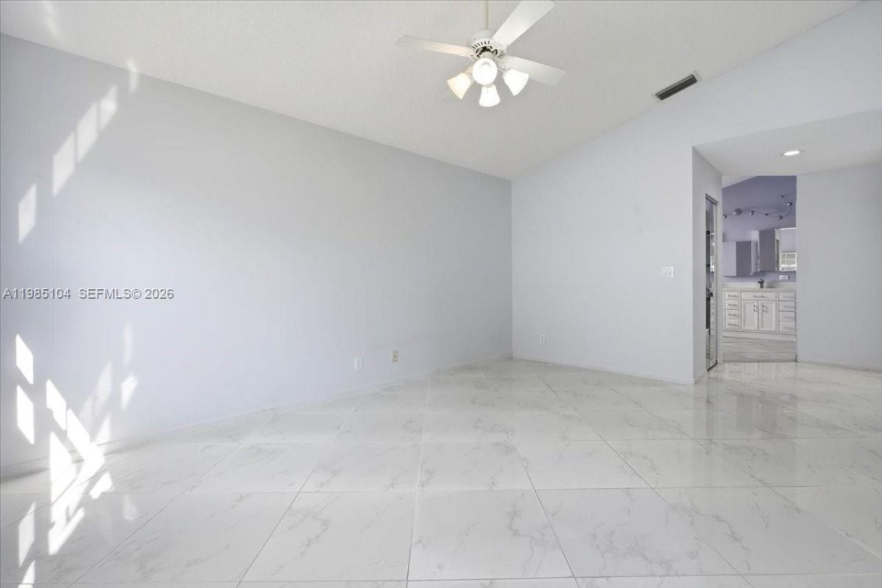 354 Bermuda Springs Dr , Weston, FL 33326 Photo