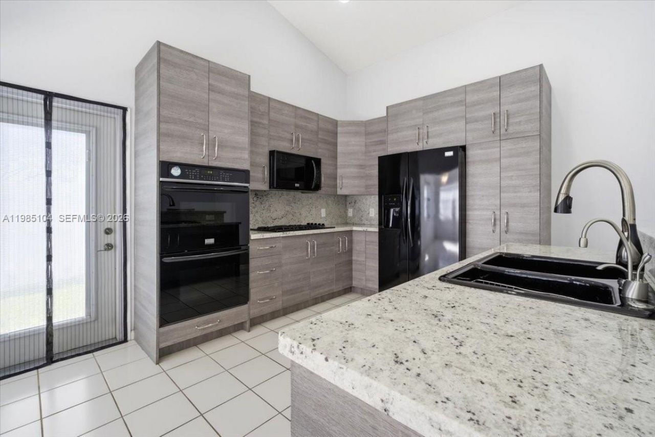 354 Bermuda Springs Dr , Weston, FL 33326 Photo