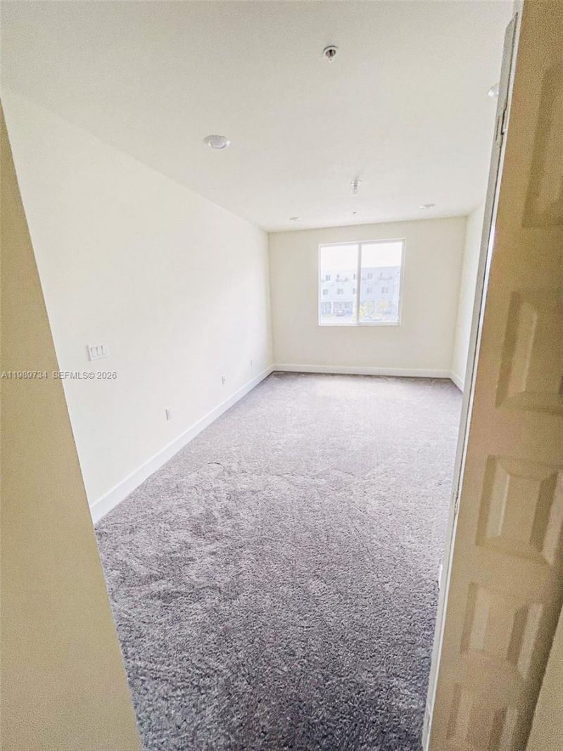 6425 NW 103rd Pl, Unit 106, Doral, FL 33178 Photo