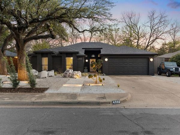 4932 Hollow Ridge , Dallas, TX 75227