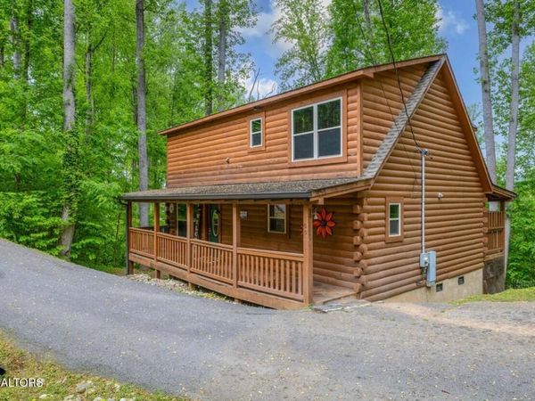 109 Laurel Way, Gatlinburg, TN 37738
