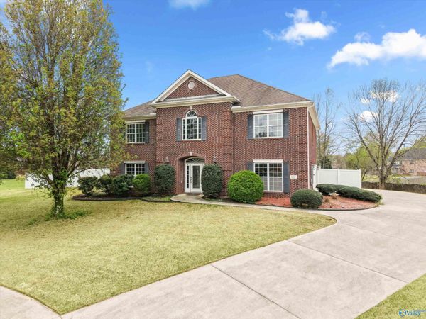 114 Berry Hill Drive, New Market, AL 35761