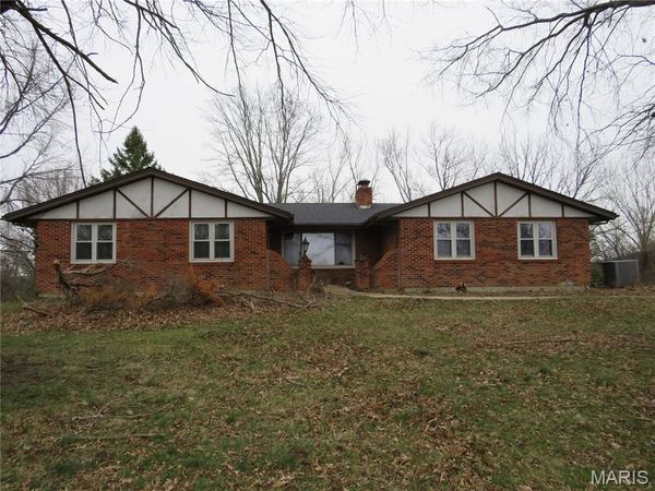 2371 Holtgrewe Road, Washington, MO 63090