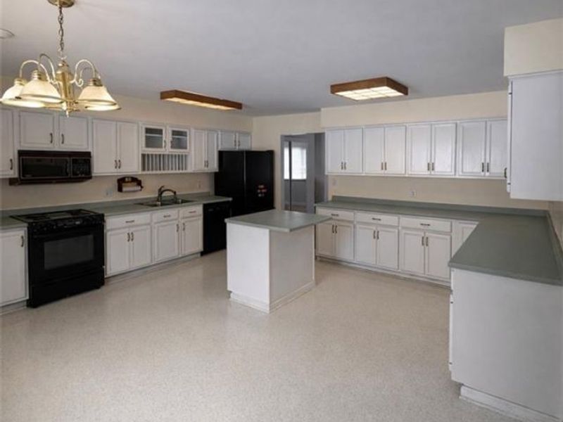 396 Towncrest Drive, Beavercreek, OH 45434 Photo 4