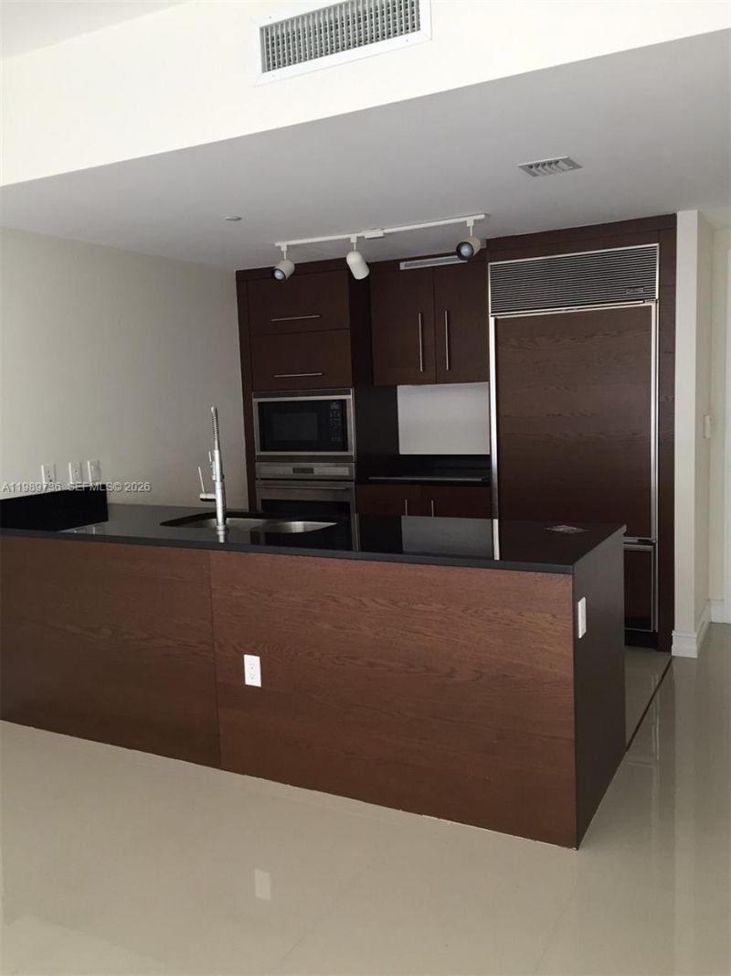 475 Brickell Ave , Unit 5111, Miami, FL 33131 Photo