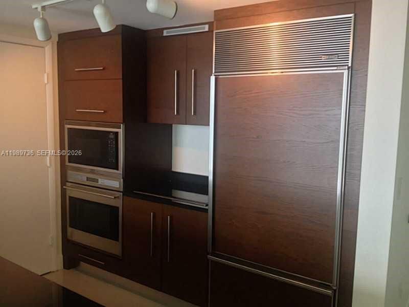475 Brickell Ave , Unit 5111, Miami, FL 33131 Photo