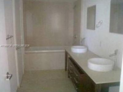 475 Brickell Ave , Unit 5111, Miami, FL 33131 Photo