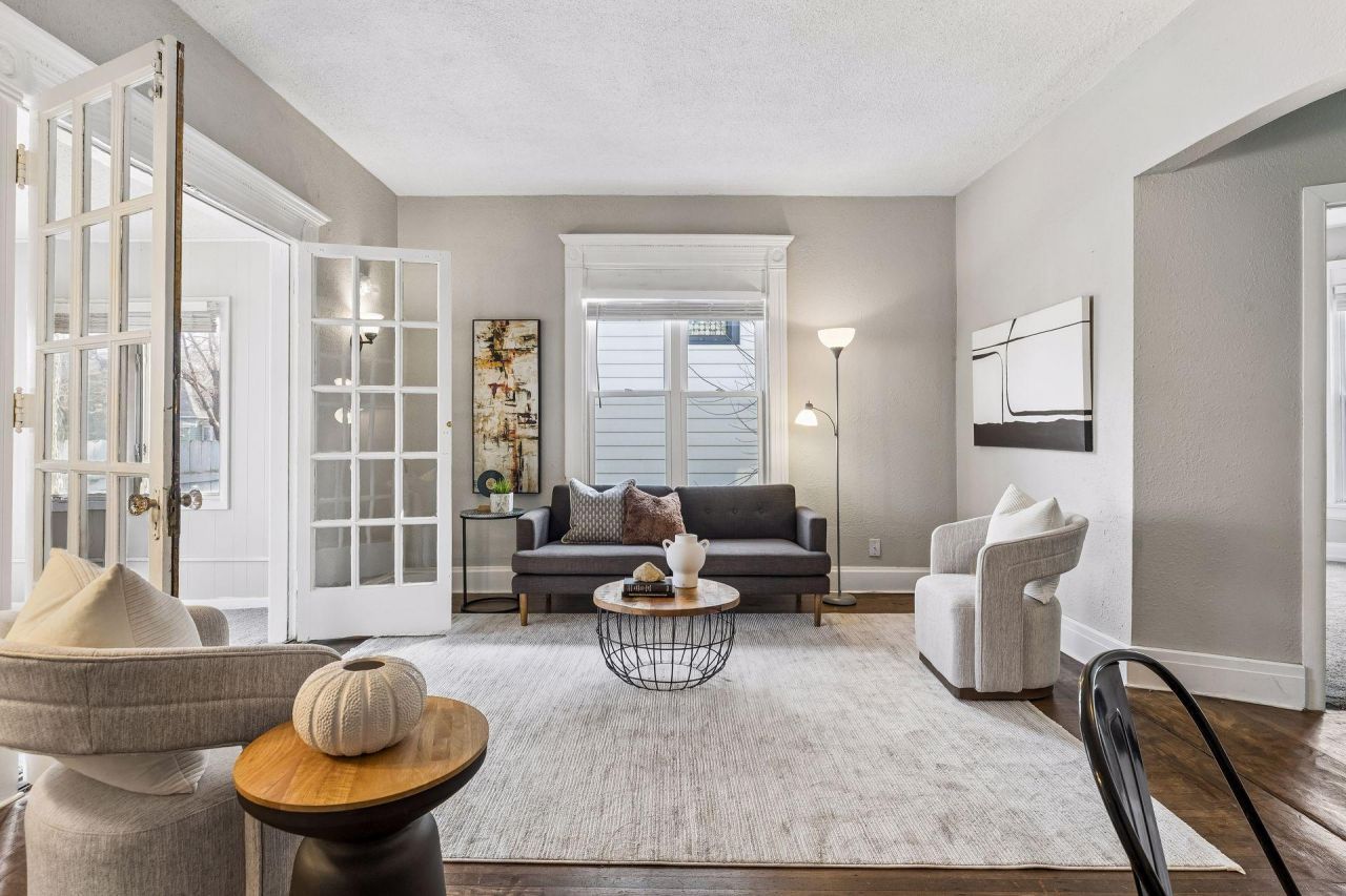 3208 Pleasant Avenue, Minneapolis, MN 55408 Main Photo