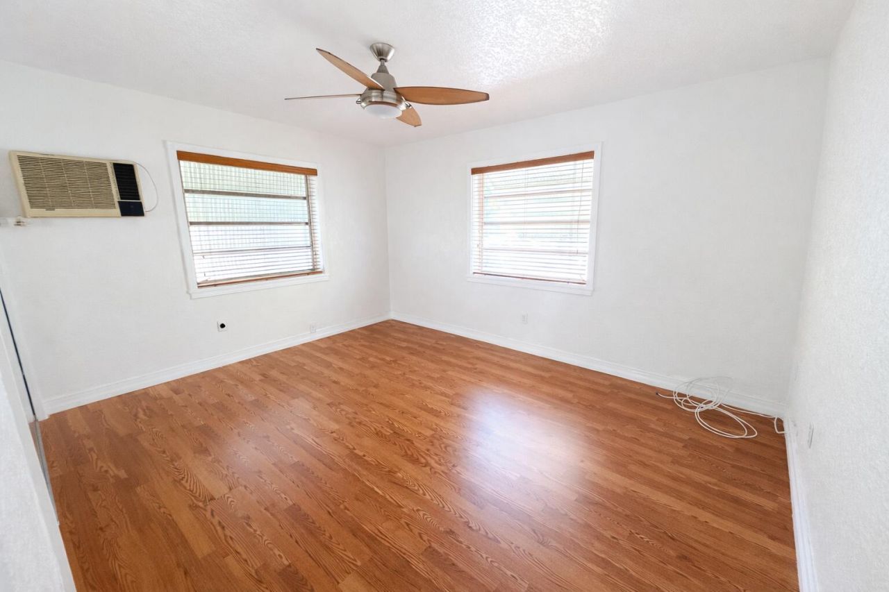 655 Meridian Avenue, Unit 24, Miami Beach, FL 33139 Photo