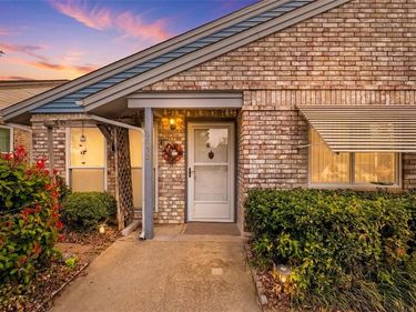 6632 Legters Drive, Dallas, TX 75236