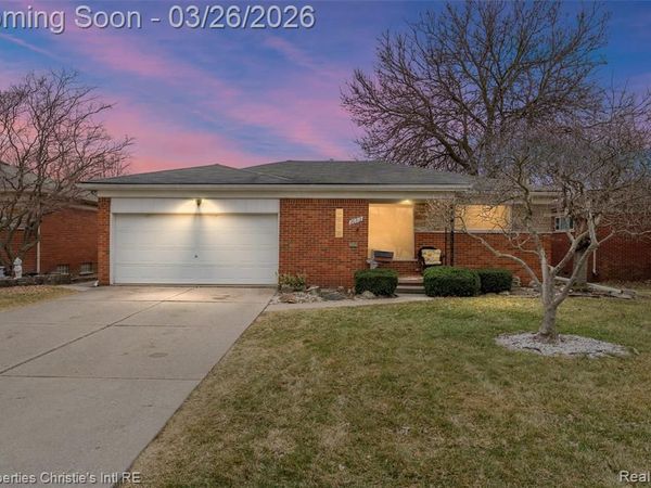 20312 Yale Street, St. Clair Shores, MI 48081
