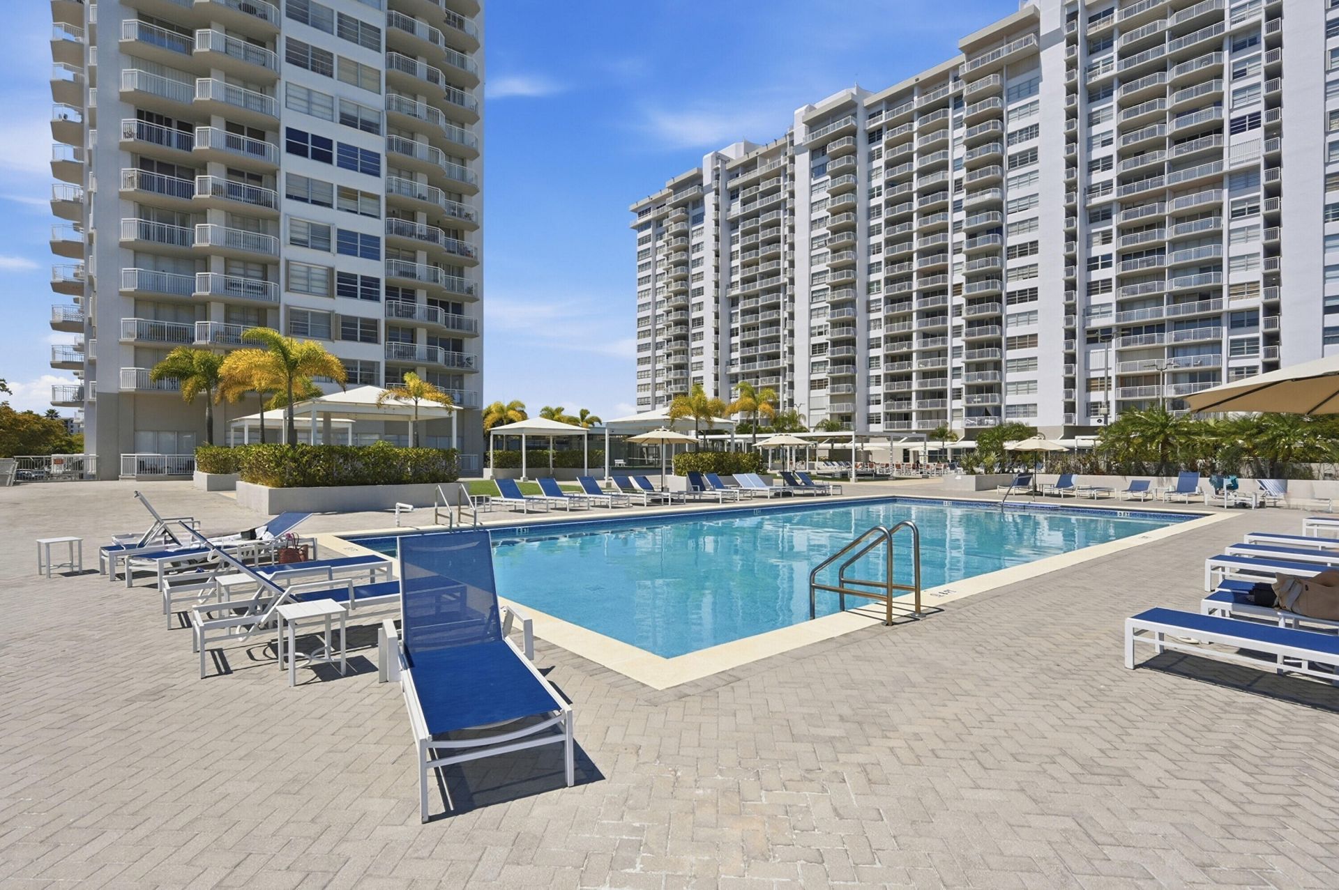18011 Biscayne Boulevard, Unit 1502, Aventura, FL 33160 Photo
