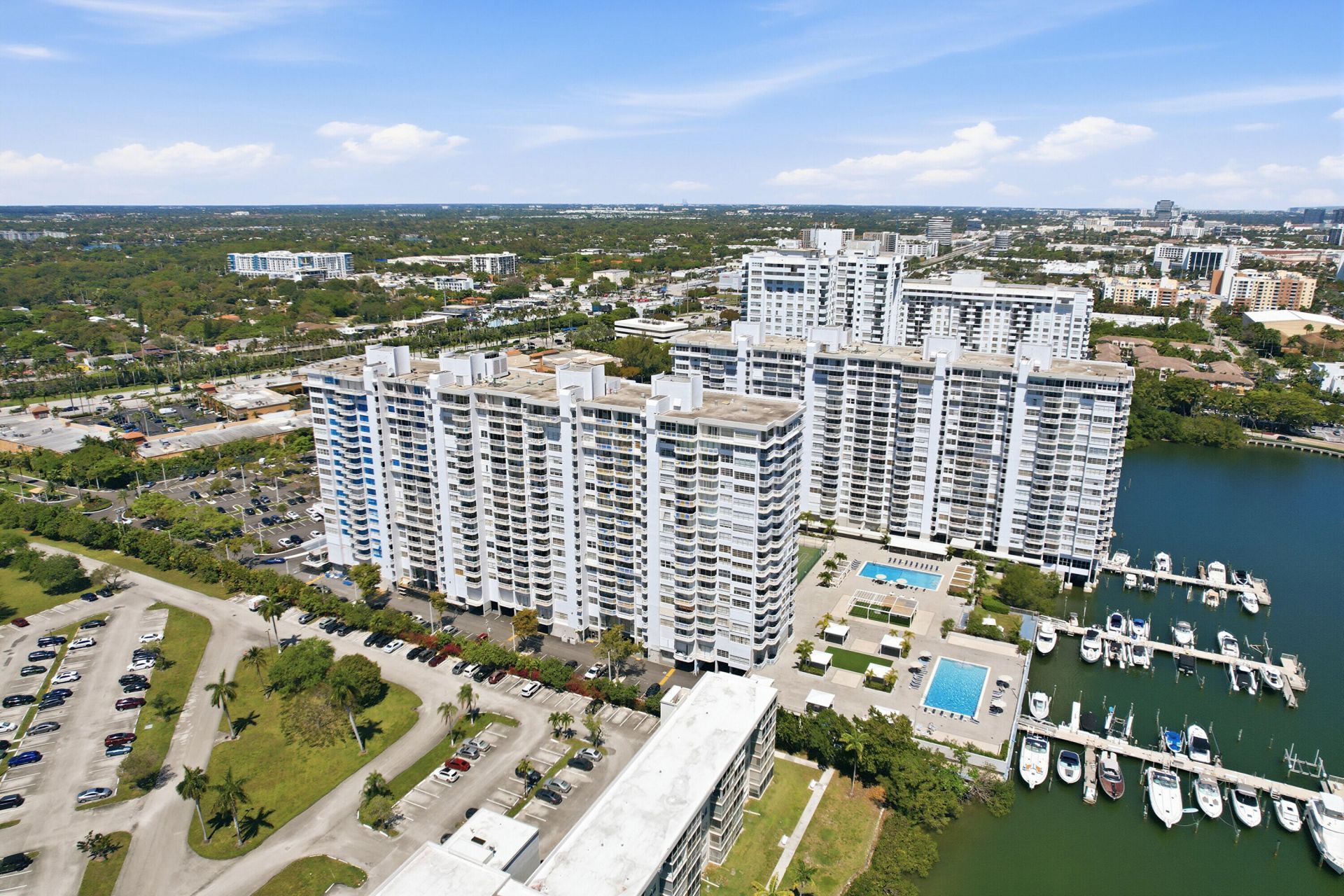 18011 Biscayne Boulevard, Unit 1502, Aventura, FL 33160 Photo