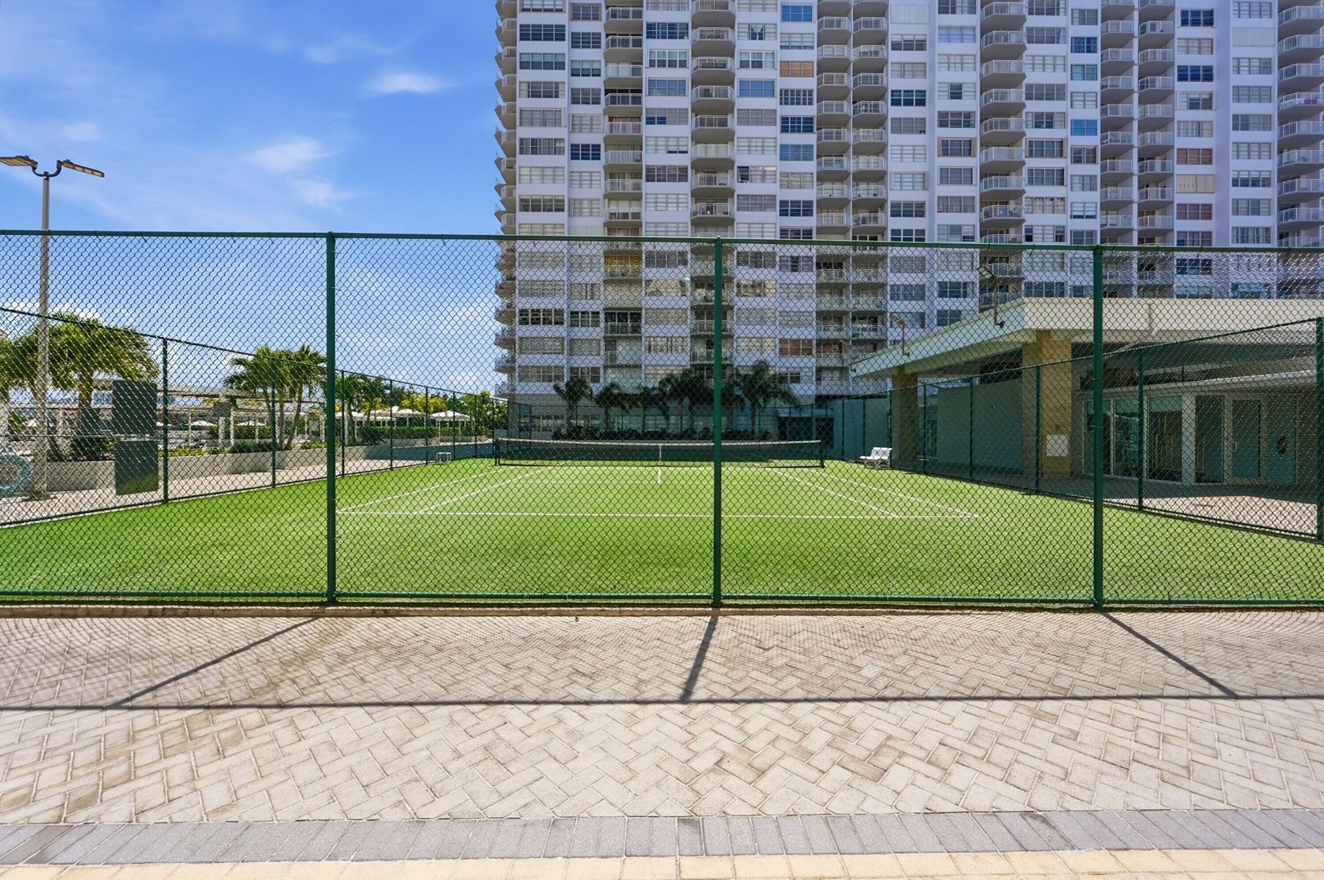 18011 Biscayne Boulevard, Unit 1502, Aventura, FL 33160 Photo