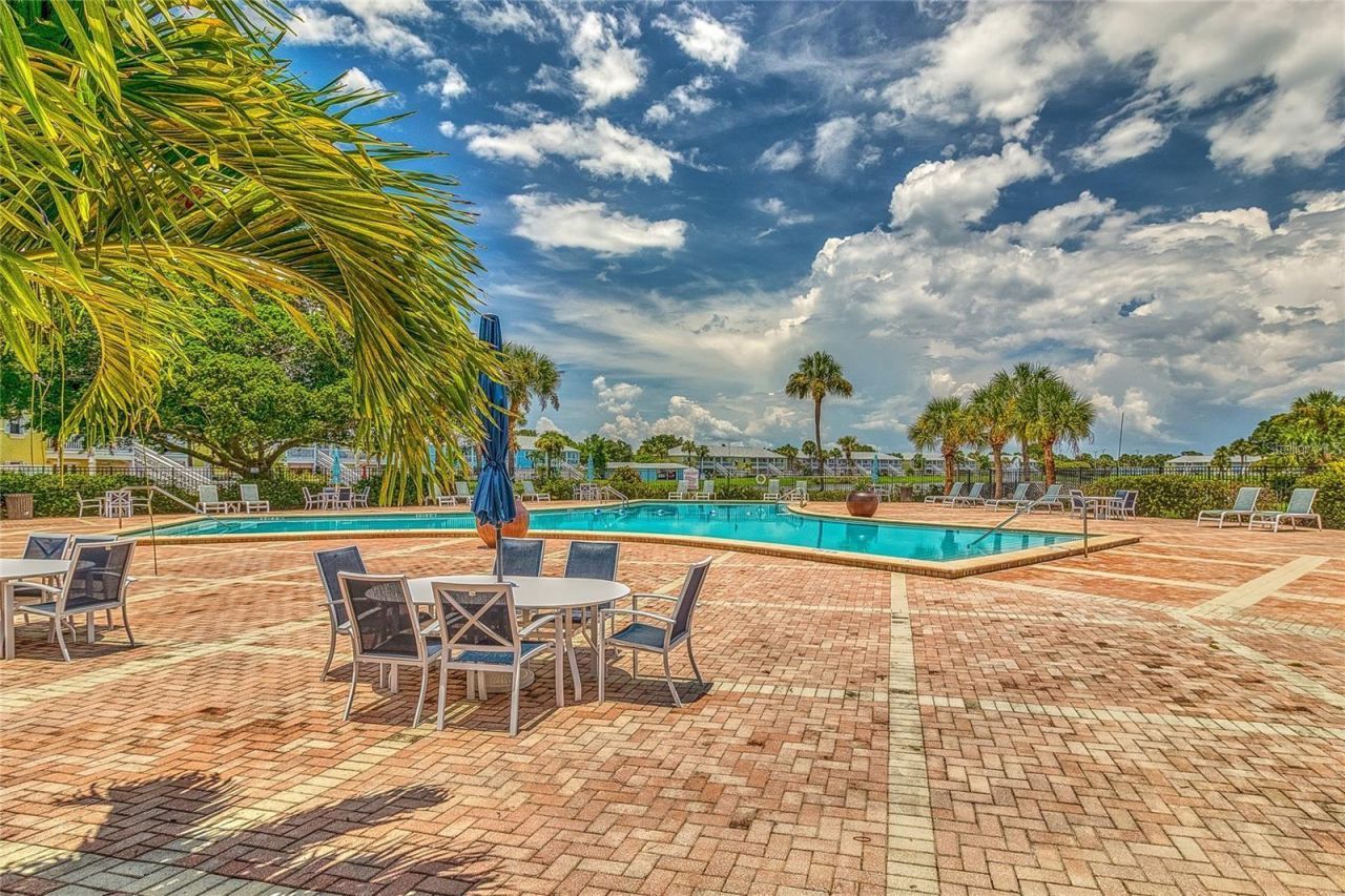 3893 Pompano Drive Se, Unit C, Saint Petersburg, FL 33705 Photo