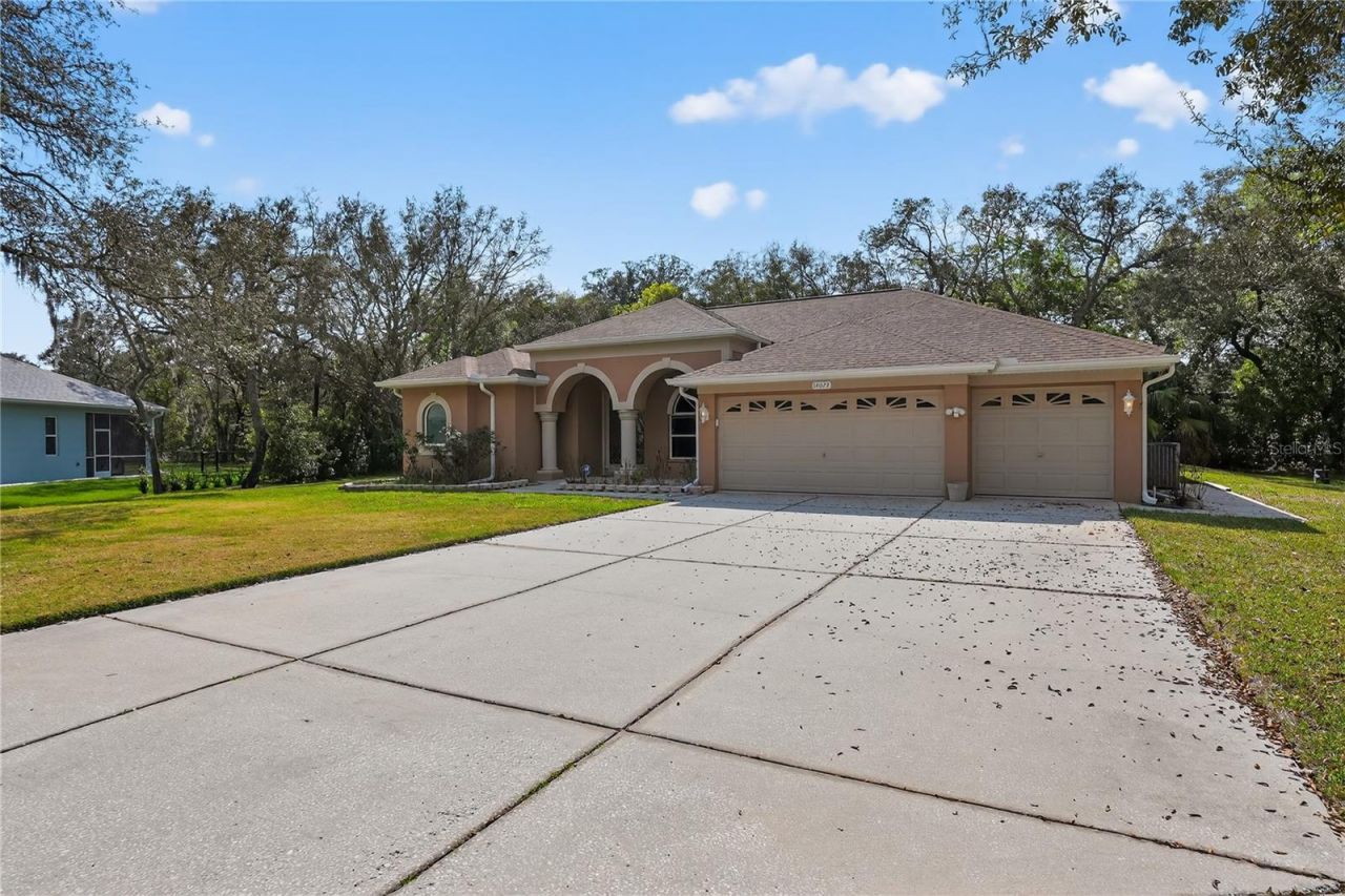 14024 Warm Springs Court, Hudson, FL 34667 Photo