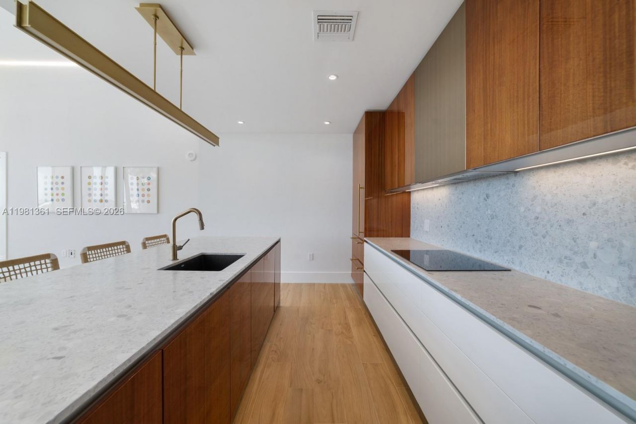 2678 Tigertail Ave , Unit 802, Coconut Grove, FL 33133 Photo