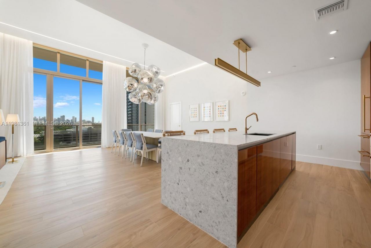 2678 Tigertail Ave , Unit 802, Coconut Grove, FL 33133 Photo