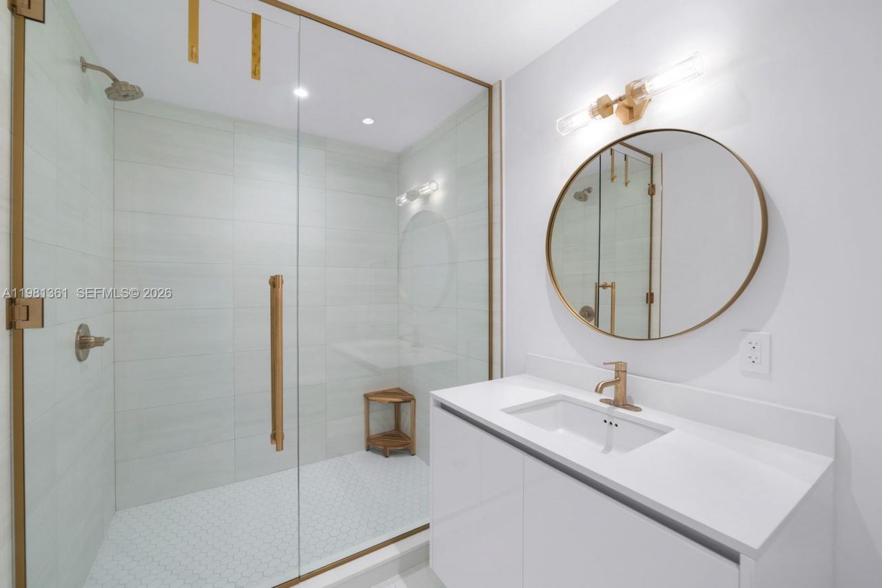 2678 Tigertail Ave , Unit 802, Coconut Grove, FL 33133 Photo