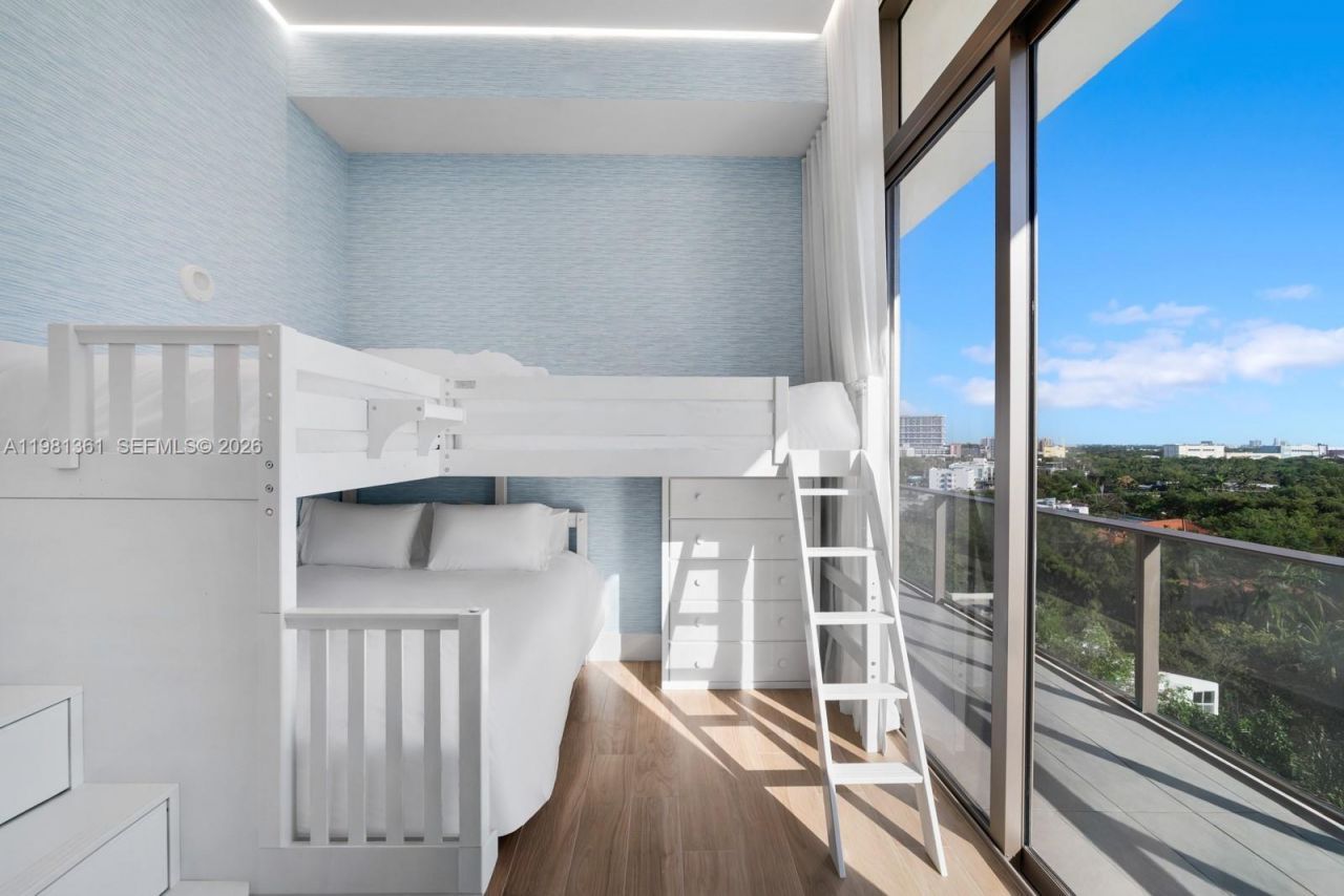 2678 Tigertail Ave , Unit 802, Coconut Grove, FL 33133 Photo