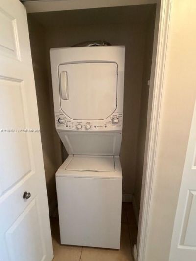 888 S Douglas Rd , Unit PH11, Coral Gables, FL 33134 Photo