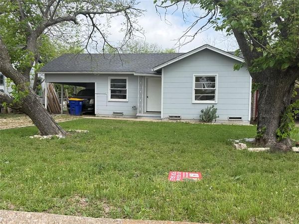 713 Jefferson Street, Hillsboro, TX 76645