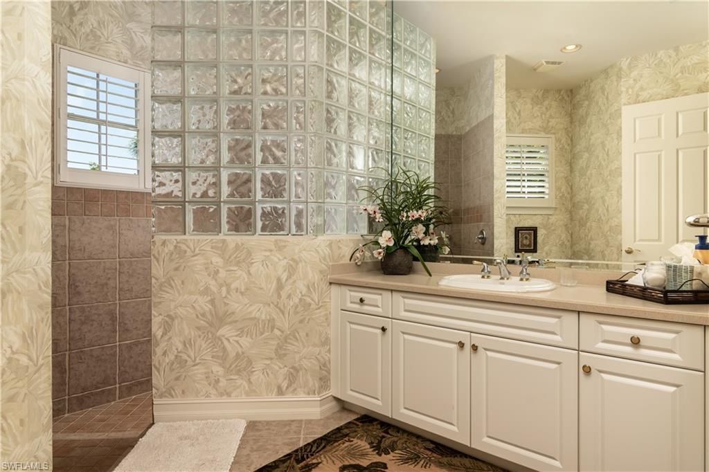 3433 Crayton Rd, Naples, FL 34103 Photo