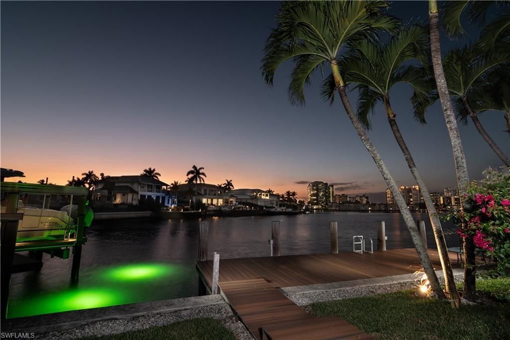 3433 Crayton Rd, Naples, FL 34103 Photo