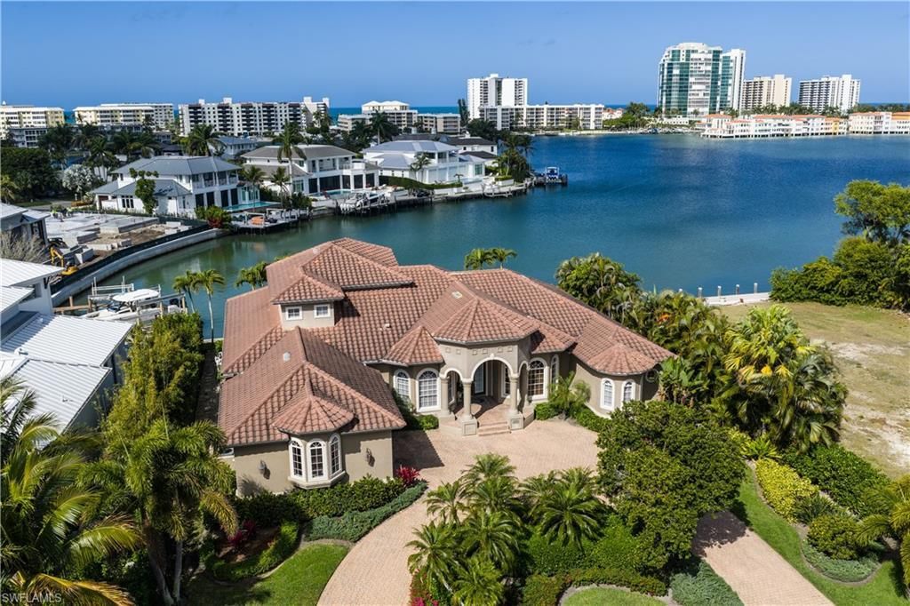 3433 Crayton Rd, Naples, FL 34103 Photo