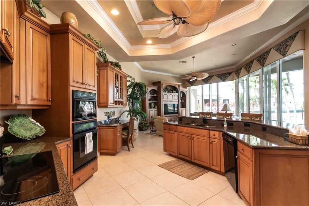 3433 Crayton Rd, Naples, FL 34103 Photo