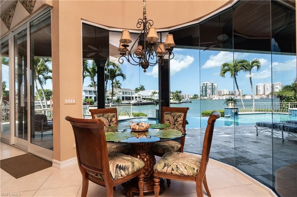 3433 Crayton Rd, Naples, FL 34103 Photo