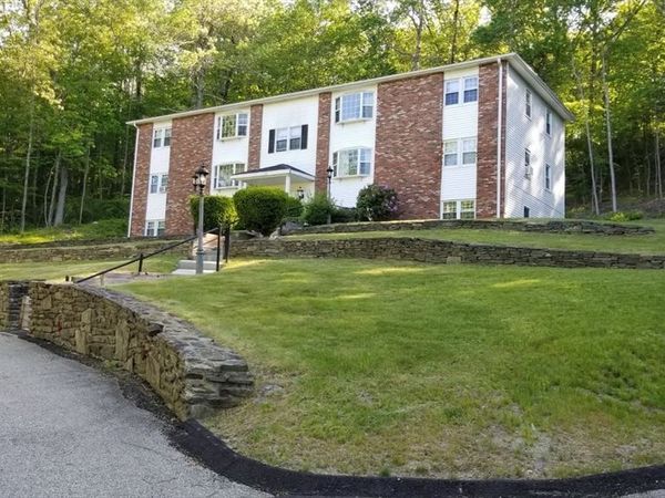 26 Nugget Drive, Unit MR, Charlton, MA 01507