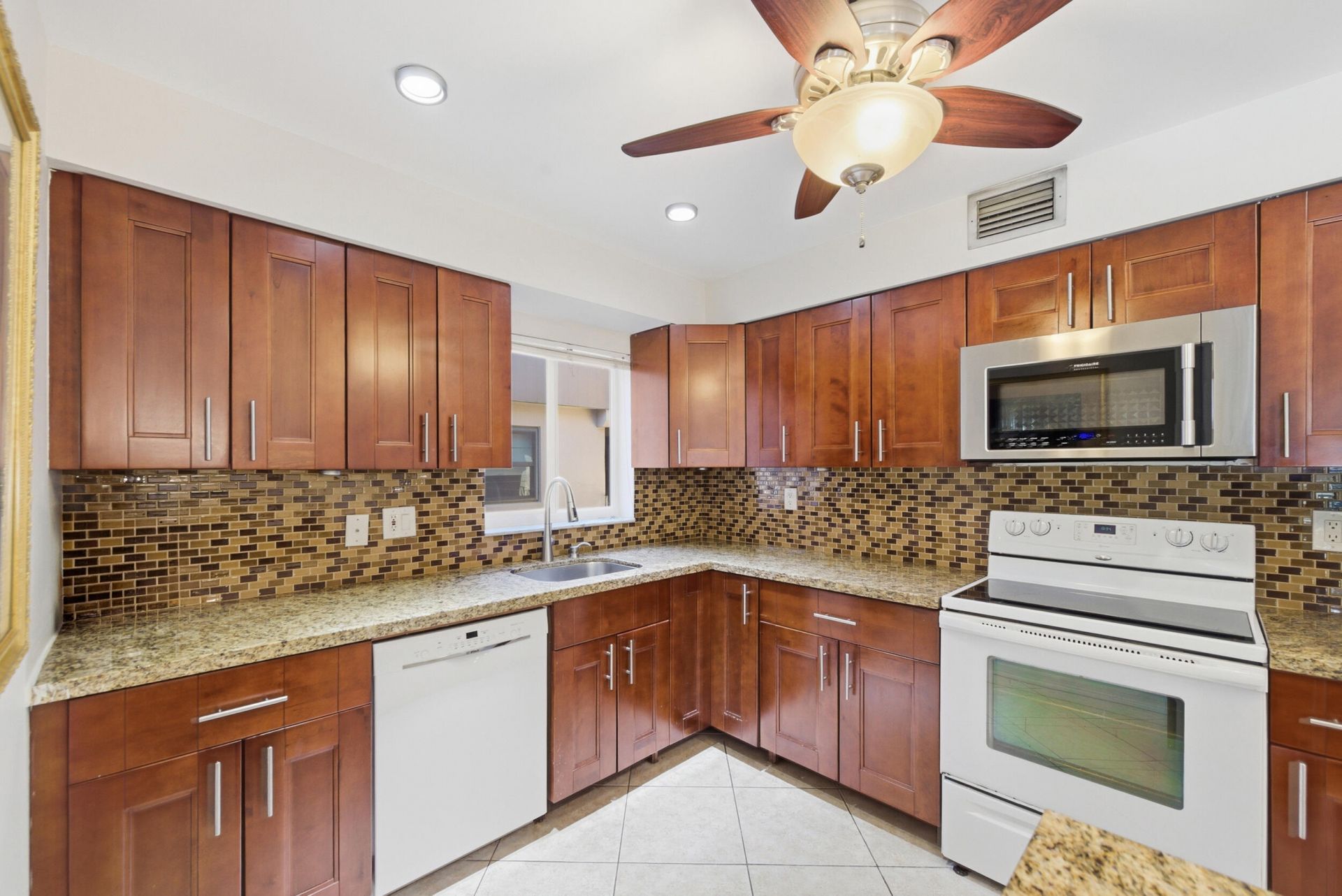 129 Piedmont C, Delray Beach, FL 33484 Photo