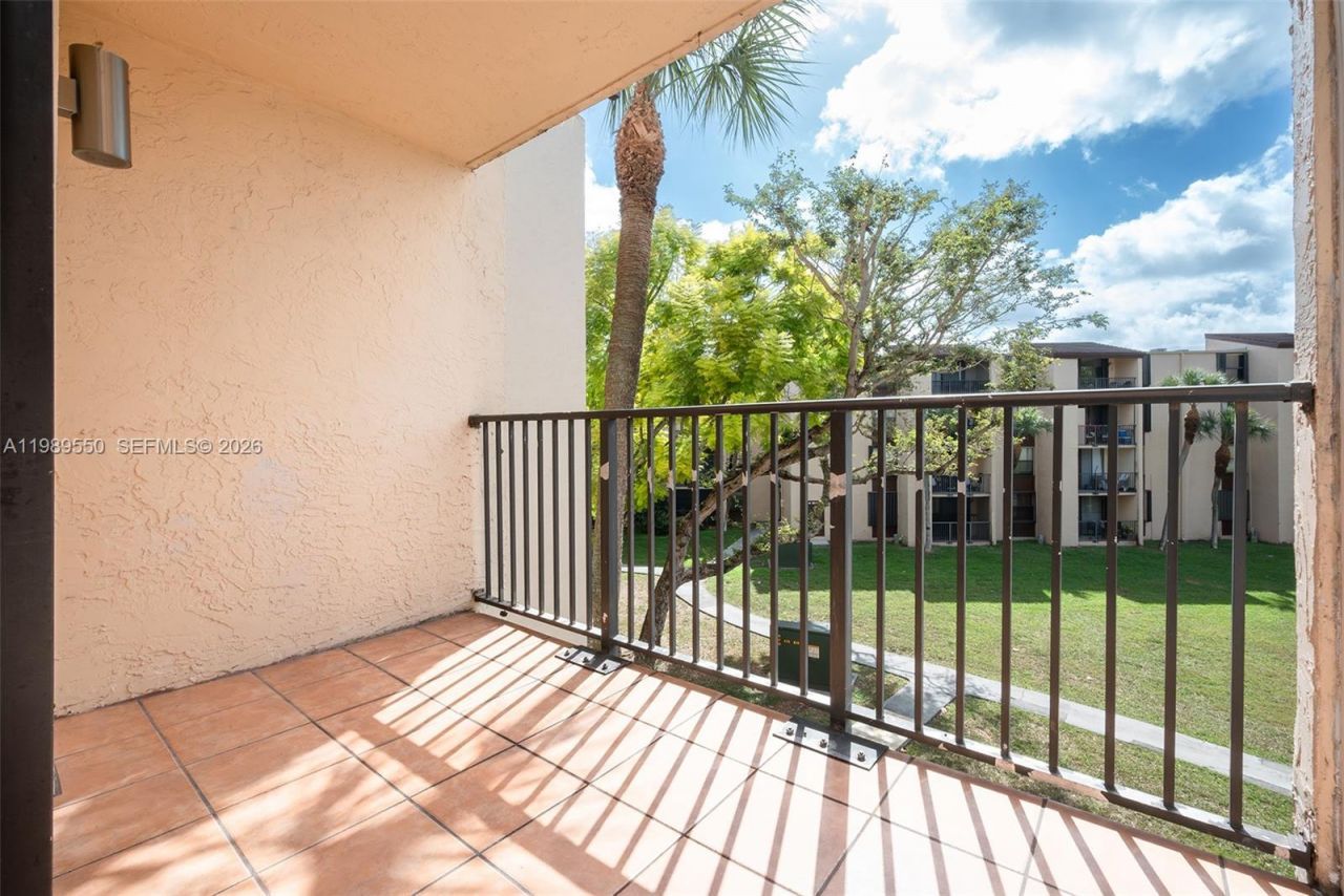 14601 N Kendall Dr , Unit 308K, Miami, FL 33186 Photo