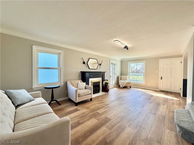 6702 Ackley Road, Parma, OH 44129 Photo 3