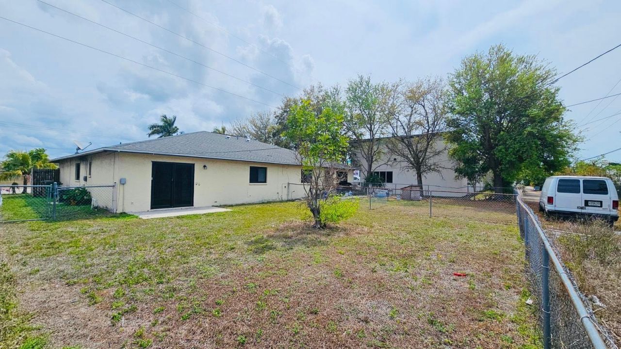3026 Santa Barbara Boulevard, Cape Coral, FL 33914 Photo