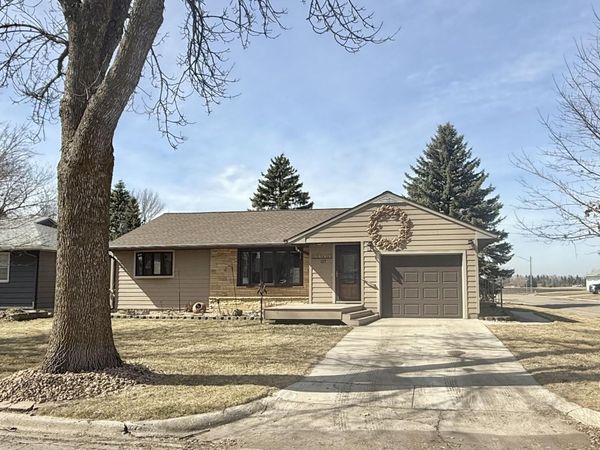 127 4th Street NW, Clara City, MN 56222