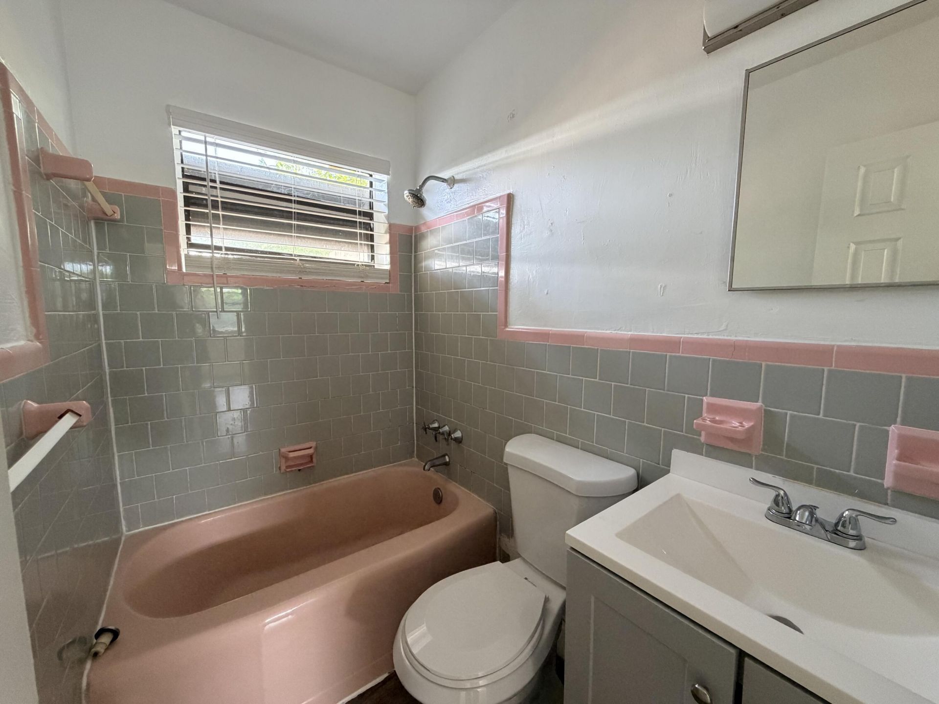 1723 Moffett Street, Unit 14, Hollywood, FL 33020 Photo