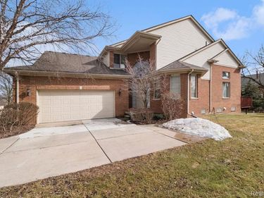 1028 MAYA Court, Troy, MI 48085