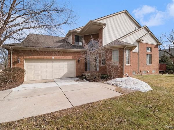 1028 MAYA Court, Troy, MI 48085