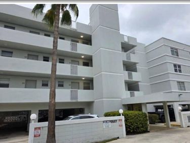 3527 NE 168TH STREET , Unit 208, NORTH MIAMI BEACH, FL 33160