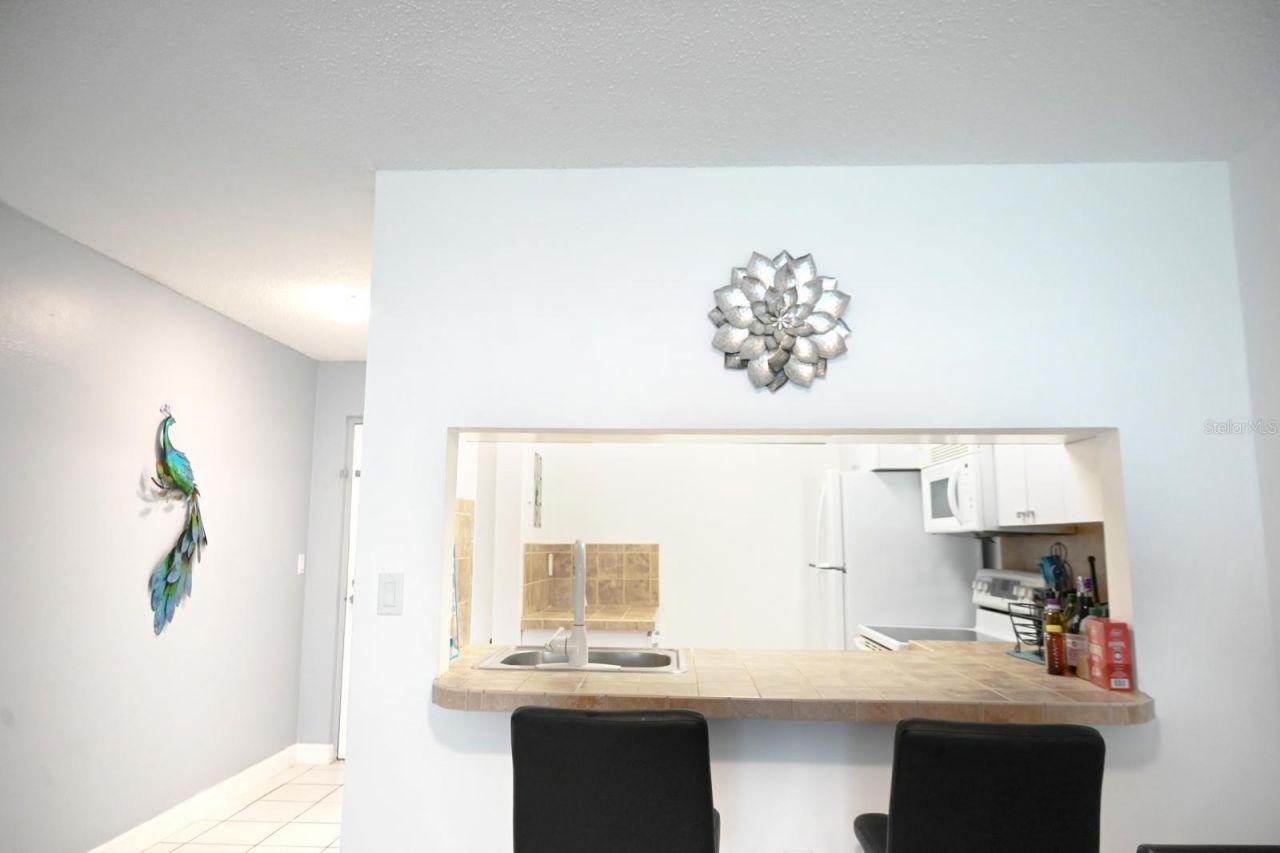 3527 NE 168th Street, Unit 208, North Miami Beach, FL 33160 Photo