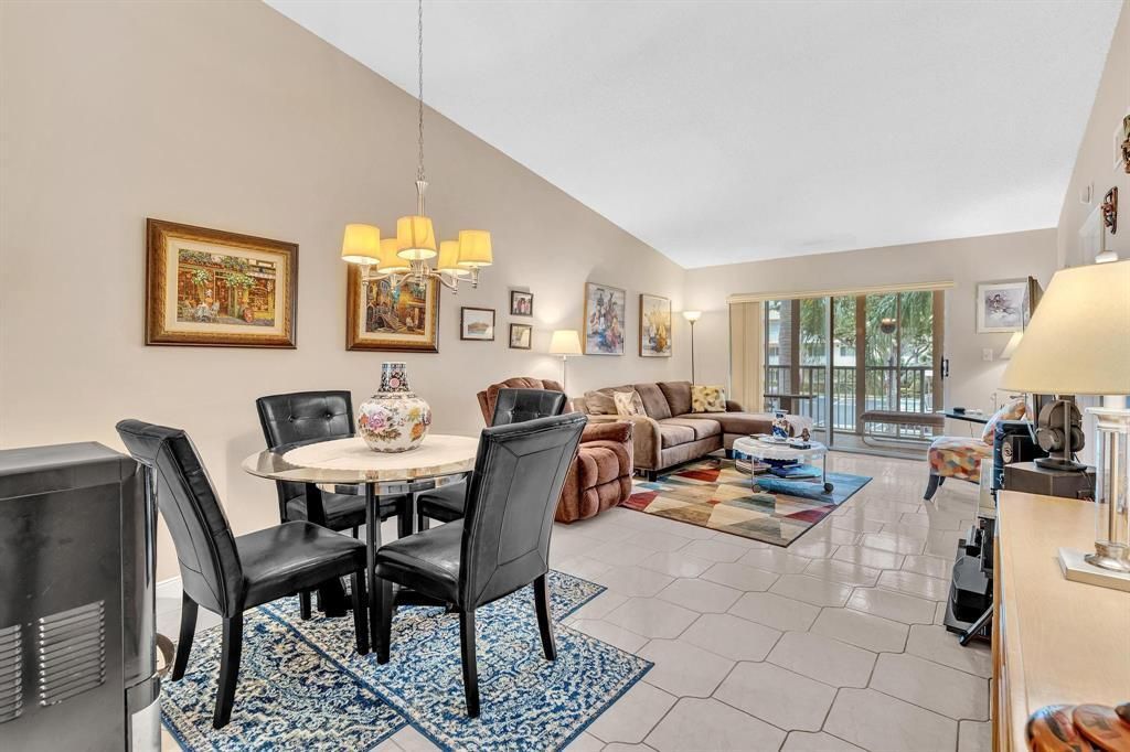 7235 S Devon Drive, Unit 209, Tamarac, FL 33321 Photo