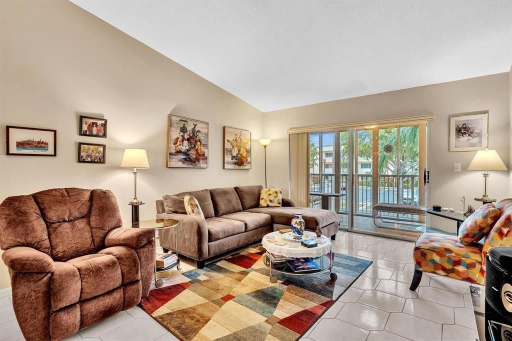 7235 S Devon Drive, Unit 209, Tamarac, FL 33321 Photo
